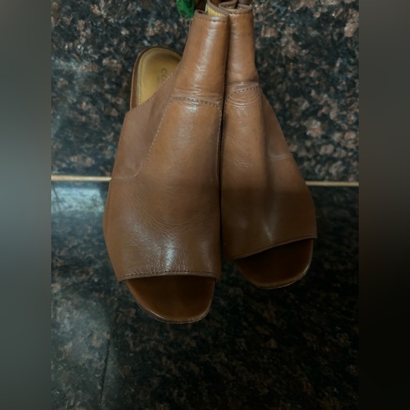 Coach Chunky Heel Brown Leather Ankle Strap Sandals Size 8.5 - Picture 8 of 12